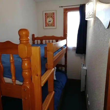 4 Pers - Aux Pieds - Balcon - Casier A Skis - Parking Gratuit - Fr-1-181-2534 Apartman *